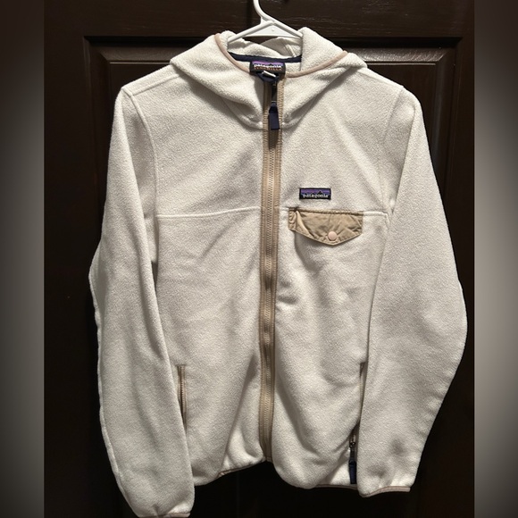 Patagonia Off-White and Tan Fleece Jacket - Picture 1 of 8